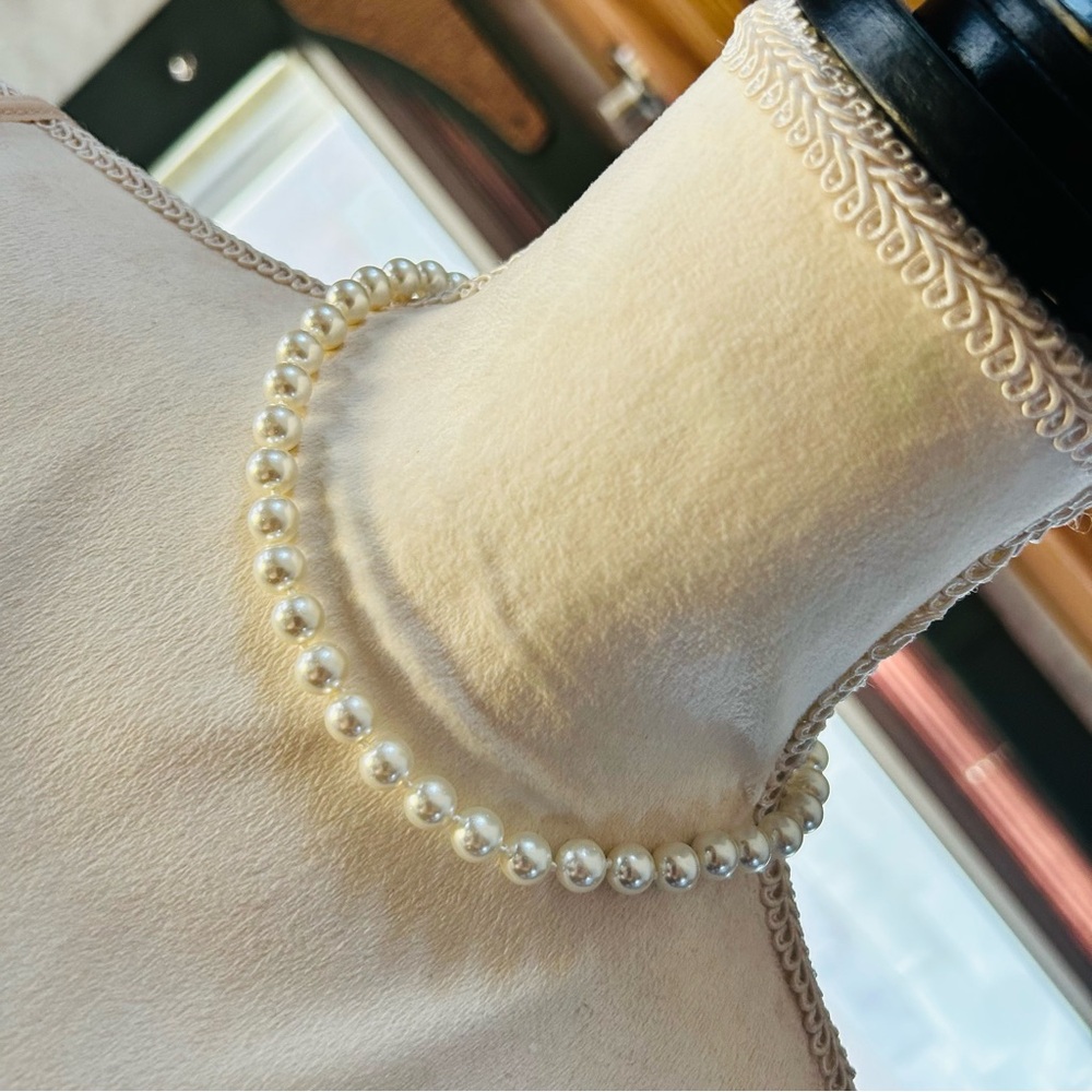 Elegant classic white high luster glass pearl 925 sterling silver necklace